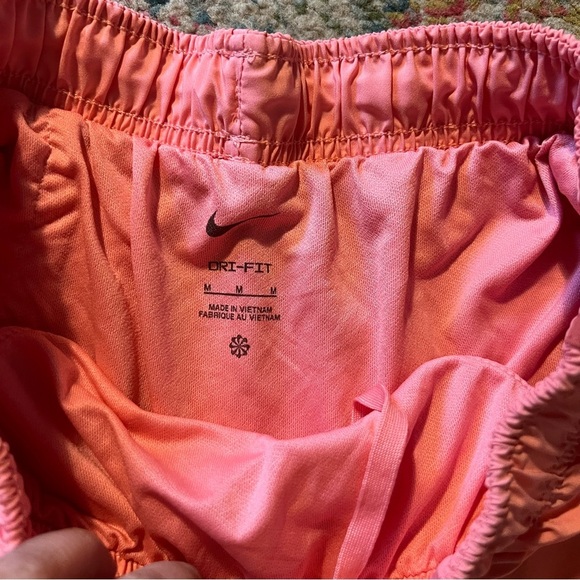 Nike Women's Tempo Pace Running Shorts 2.0 in Coral Chalk Pink - Picture 2 of 5